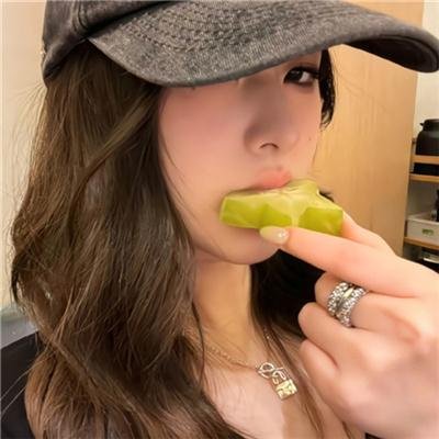 赛马女孩